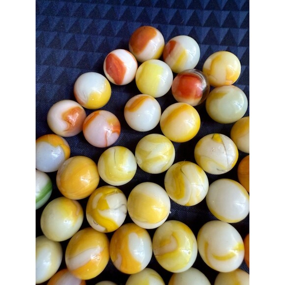 VTG. Akro Alley, Peltier, Rainbow Yellow Glass Marbles Lot Of 44 - Picture 10 of 15
